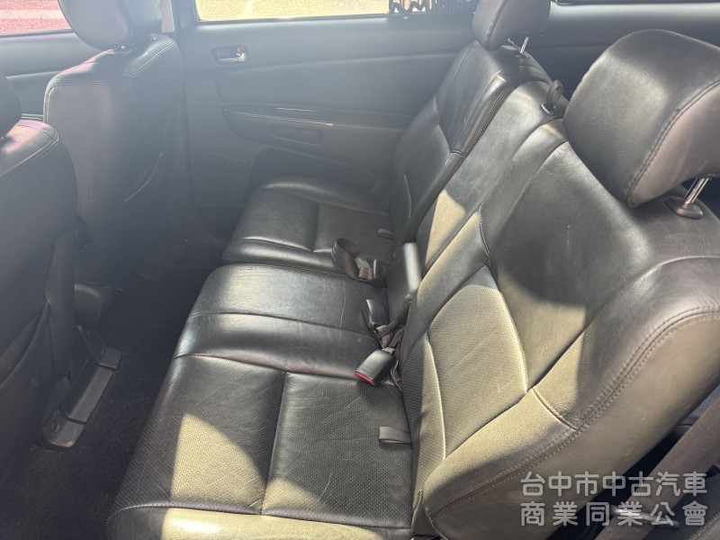 7人座 車美車況佳 買回即可上路~