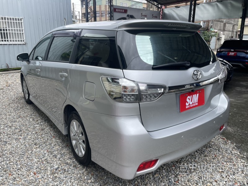Toyota Wish 2016款 經典型 銀色 2016 TOYOTA WISH 2.0 小改款末代｜七人座大空間