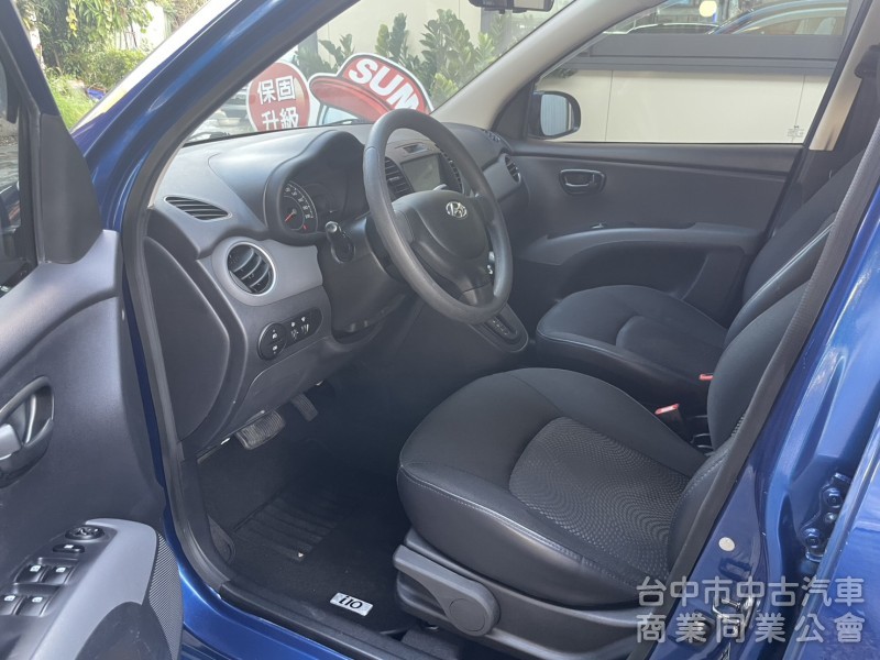  2012年 現代 i10 頂級享樂版 1.1 （頂級版、超低里程、稅金一年僅8640元）