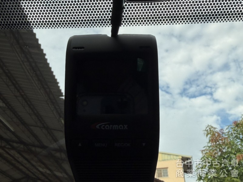 稀有釋出｜SIENTA 豪華版｜5人座大空間＋實跑三萬