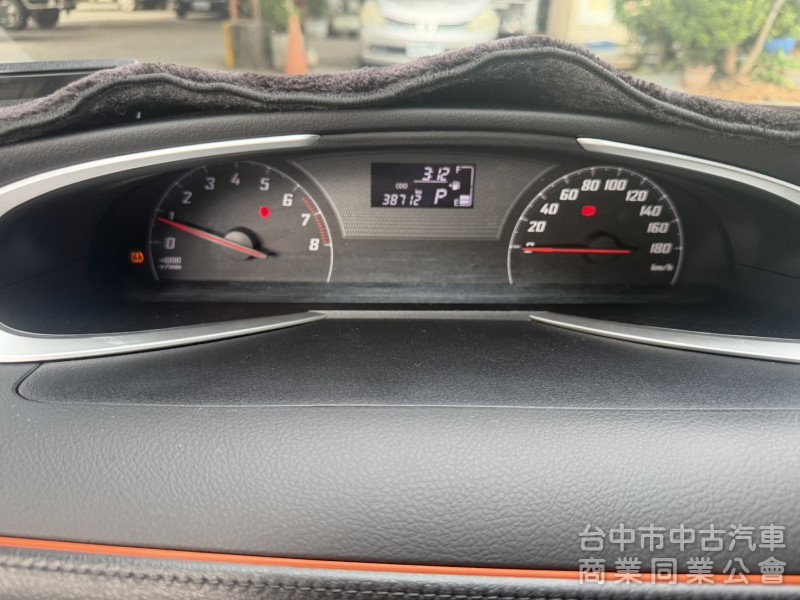 稀有釋出｜SIENTA 豪華版｜5人座大空間＋實跑三萬