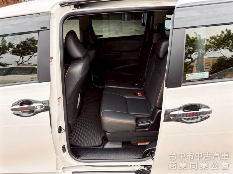 稀有釋出｜SIENTA 豪華版｜5人座大空間＋實跑三萬