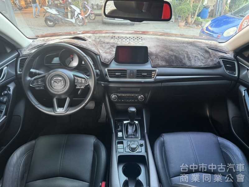 2018 馬自達 馬3 2.0 旗艦型｜魂動紅・低里程6萬・頂級安全滿配