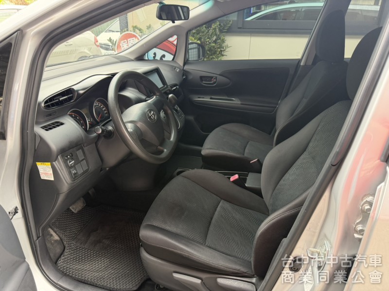 七人座大空間 二三排可平整化  原廠保養有記錄 原鈑件里程保證