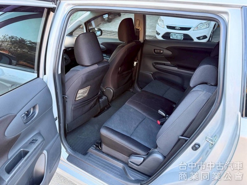 七人座大空間 二三排可平整化  原廠保養有記錄 原鈑件里程保證