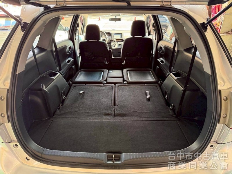 七人座大空間 二三排可平整化  原廠保養有記錄 原鈑件里程保證