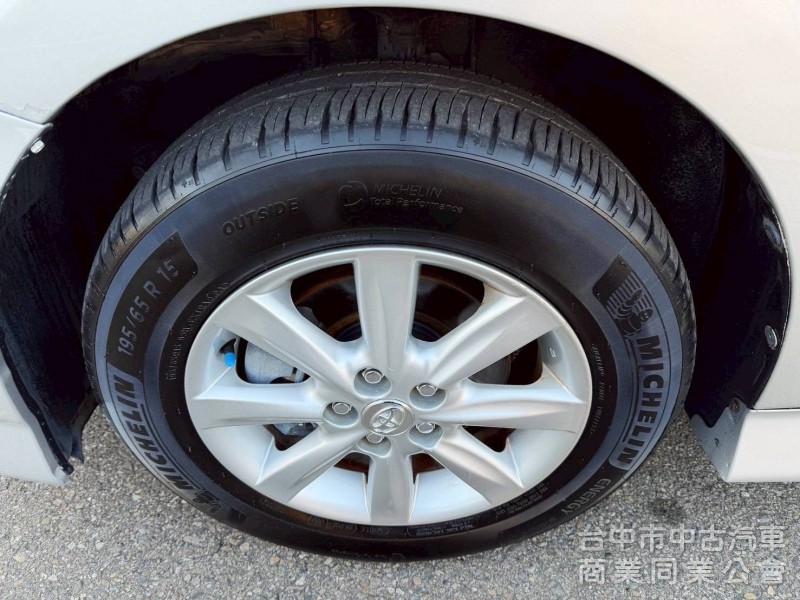 七人座大空間 二三排可平整化  原廠保養有記錄 原鈑件里程保證