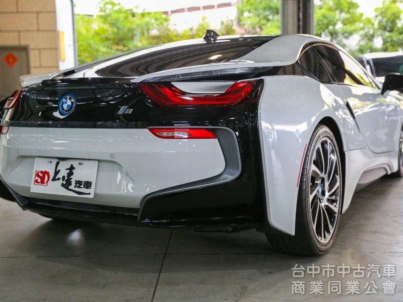 BMW i8 Coupe 2015款 手自排 1.5L