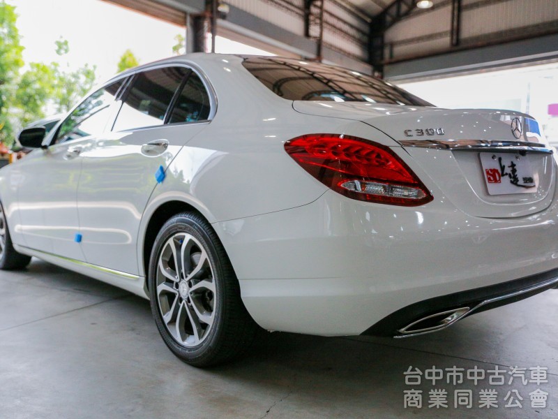 Mercedes-Benz C-Class Sedan C300 2015款 手自排 2.0L