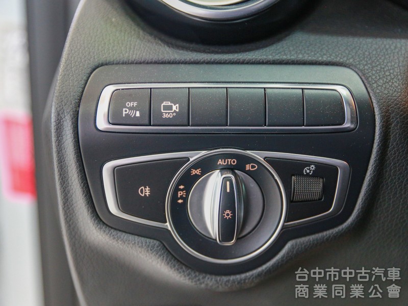 Mercedes-Benz GLC GLC250 2017款 手自排 2.0L