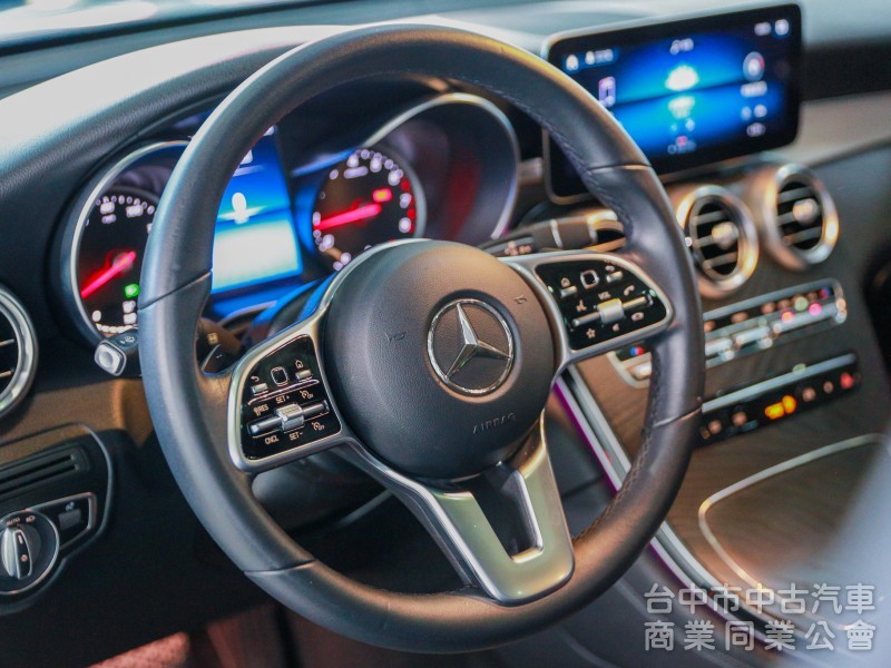 Mercedes-Benz GLC GLC300 2020款 手自排 2.0L