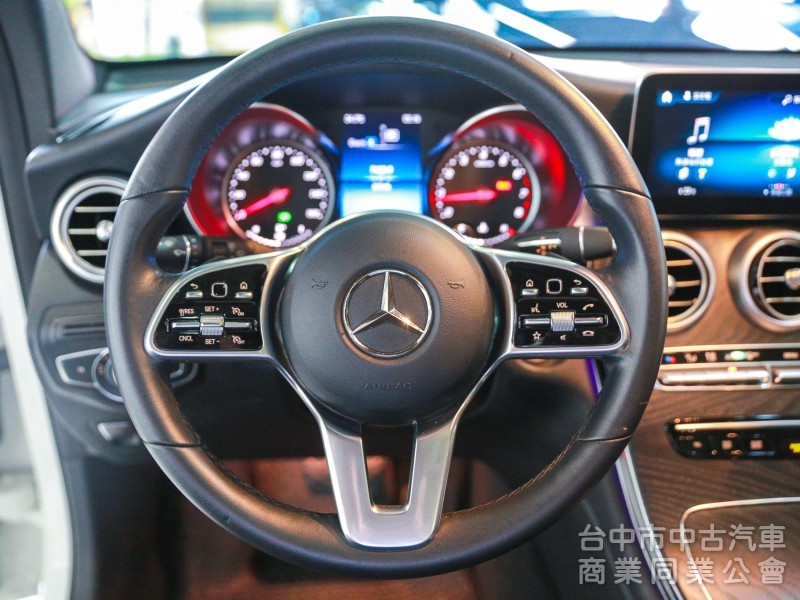 Mercedes-Benz GLC GLC300 2020款 手自排 2.0L