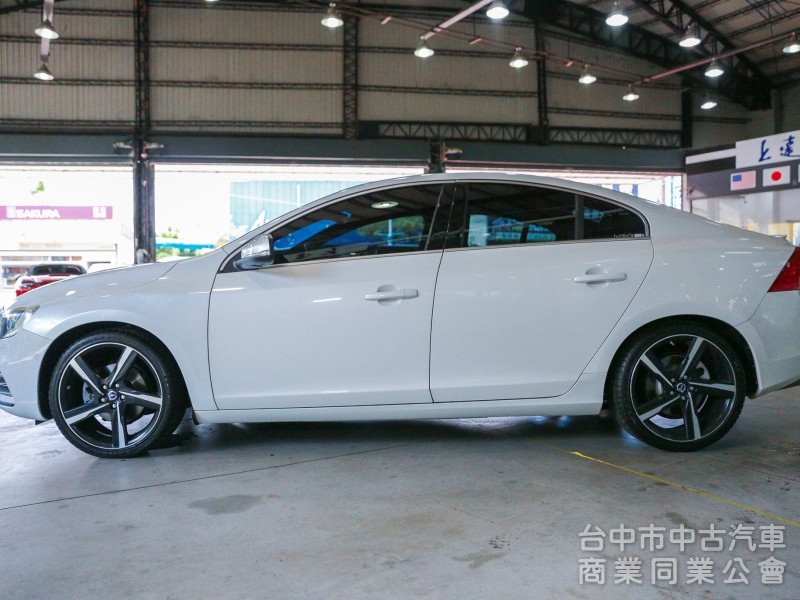 Volvo S60 2015款 手自排 2.0L