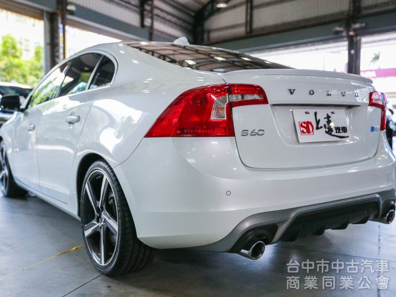 Volvo S60 2015款 手自排 2.0L