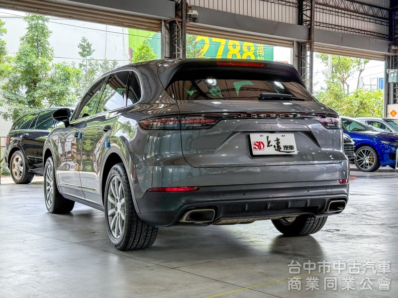 Porsche Cayenne 2018款 3.0T 灰色