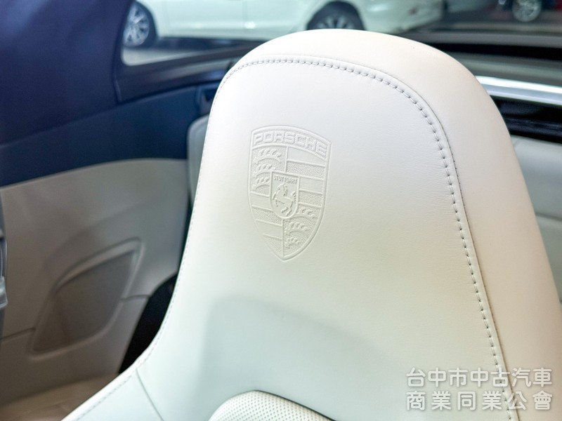 Porsche 911 Targa 2016款 4S 淺藍