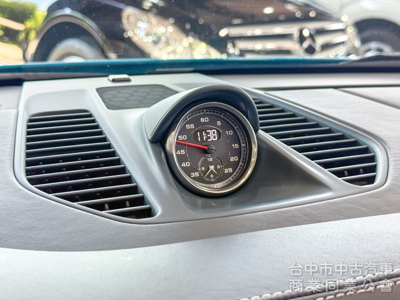 Porsche 911 Targa 2016款 4S 淺藍