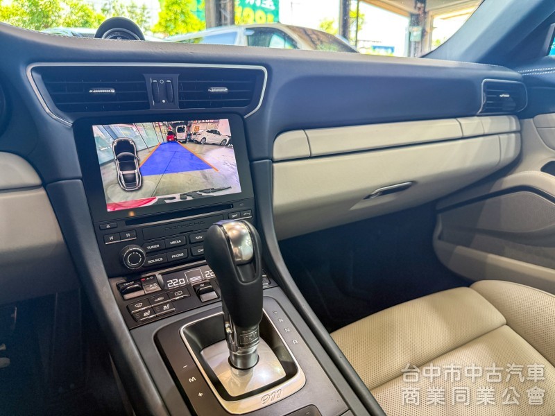 Porsche 911 Targa 2016款 4S 淺藍