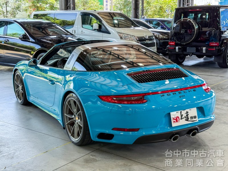 Porsche 911 Targa 2016款 4S 淺藍