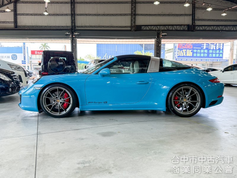 Porsche 911 Targa 2016款 4S 淺藍