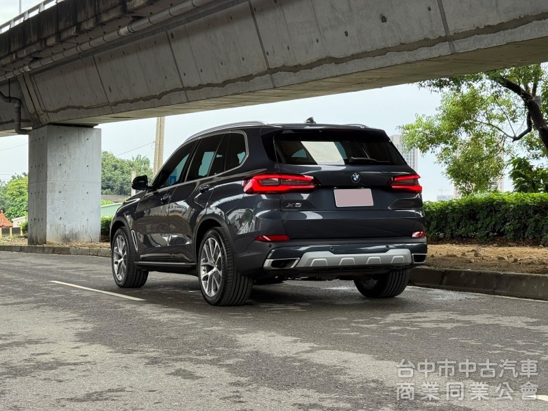 BMW X5 2020款 xDrive40i 旗艦版