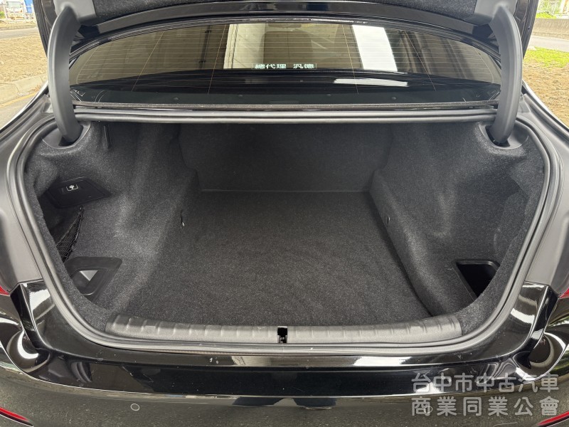 2017 BMW 5-Series Sedan 530i Luxury