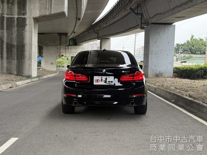 2017 BMW 5-Series Sedan 530i Luxury
