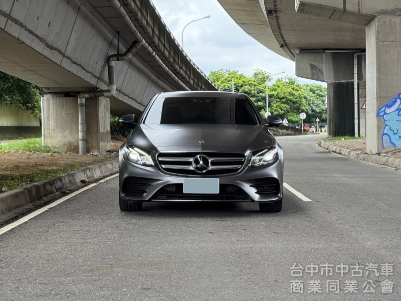 2019 M-Benz E-Class Sedan E300運動版