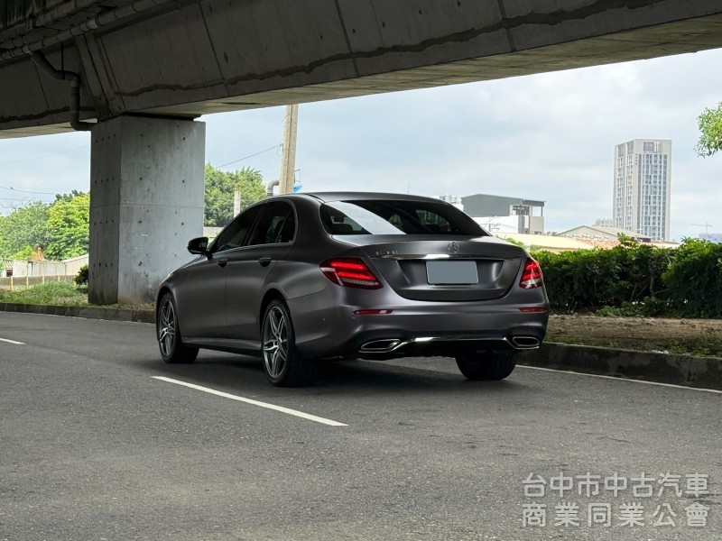 2019 M-Benz E-Class Sedan E300運動版