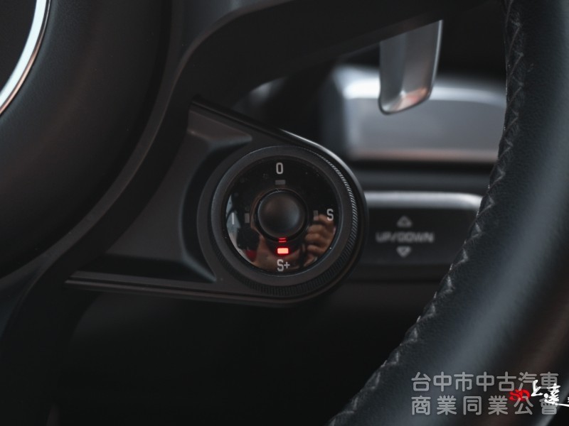 2016 Porsche 718 Cayman 2.0T 綠色
