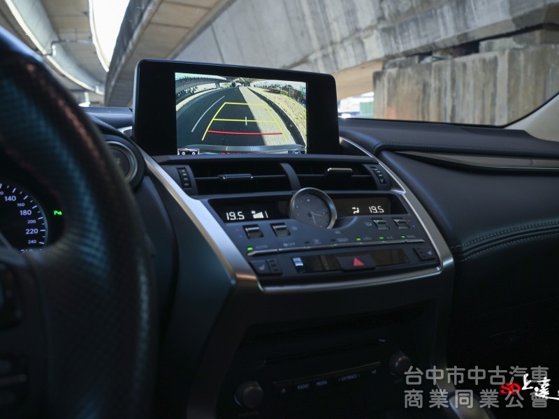 2020 LEXUS NX200豪華版