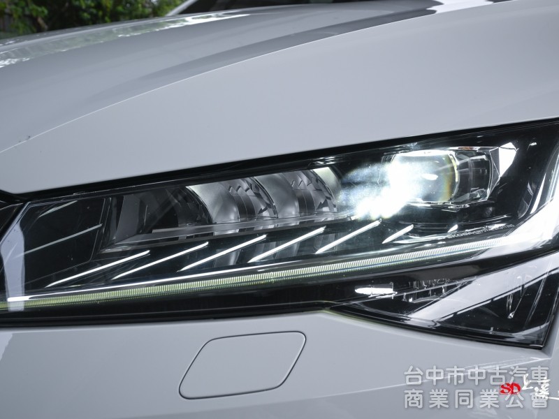 2022 Skoda Superb Combi 2.0 TSI SportPlus 4x4