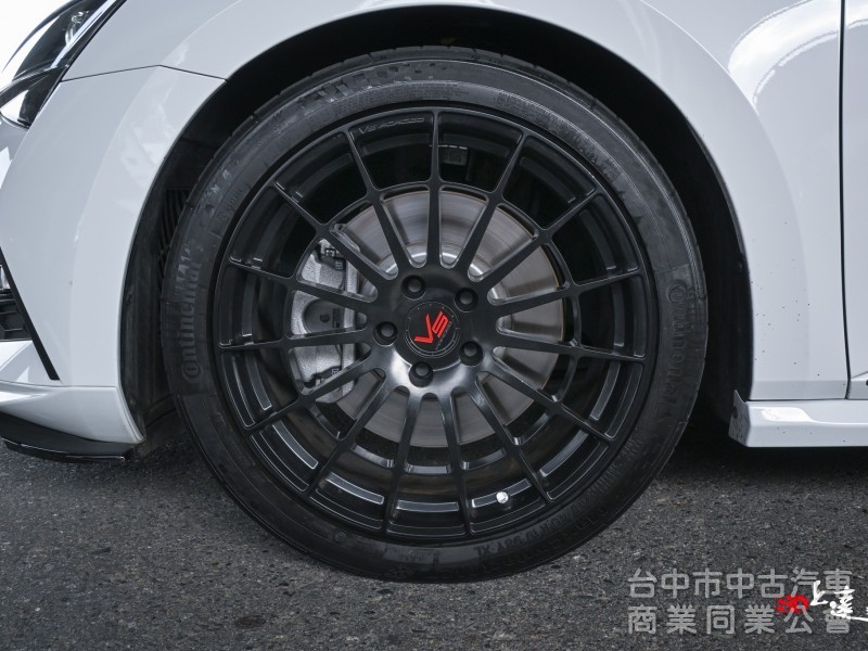 2022 Skoda Superb Combi 2.0 TSI SportPlus 4x4