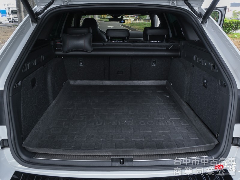 2022 Skoda Superb Combi 2.0 TSI SportPlus 4x4