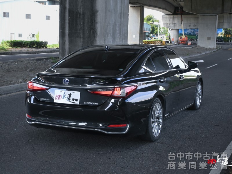 2020 Lexus ES 300h旗艦版