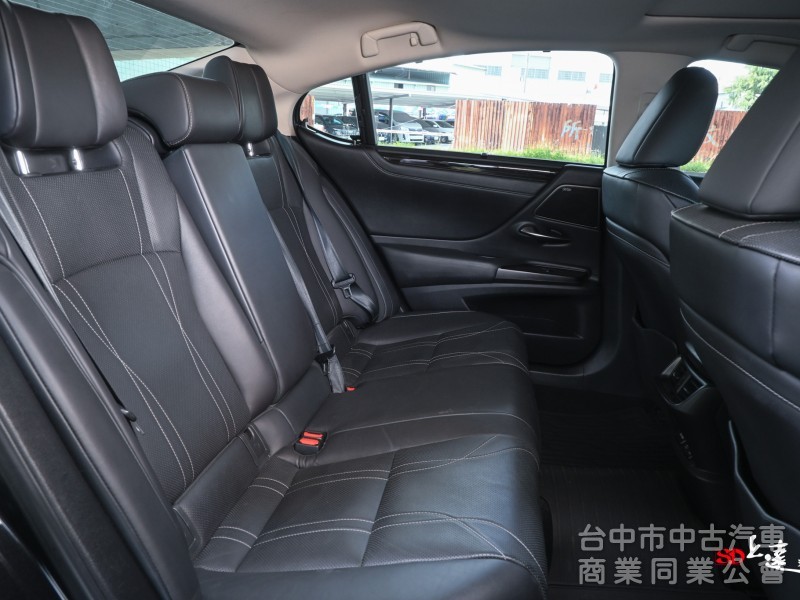 2020 Lexus ES 300h旗艦版