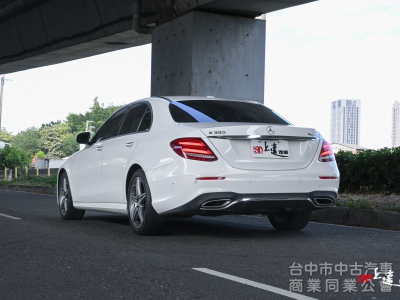 2017 Mercedes Benz E-Class E300 4MATIC 
