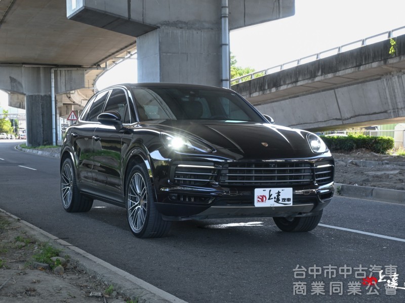 2018 Porsche Cayenne V6
