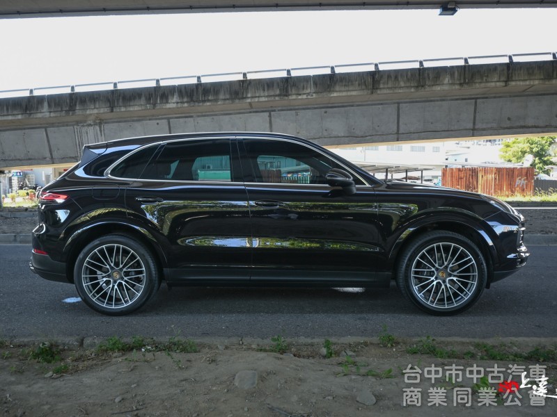 2018 Porsche Cayenne V6