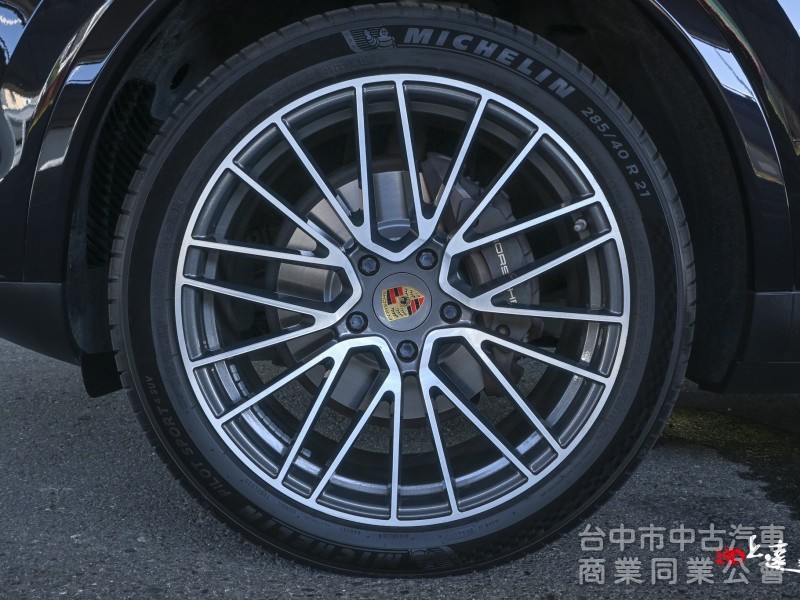 2018 Porsche Cayenne V6