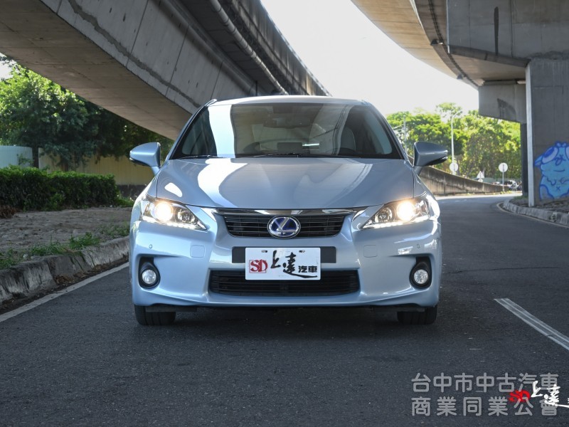 2011 Lexus CT 200h 豪華版
