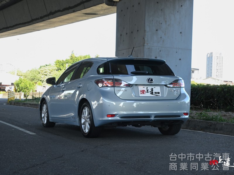 2011 Lexus CT 200h 豪華版