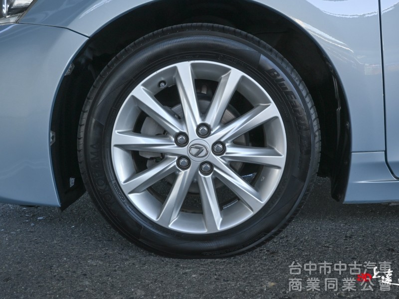 2011 Lexus CT 200h 豪華版
