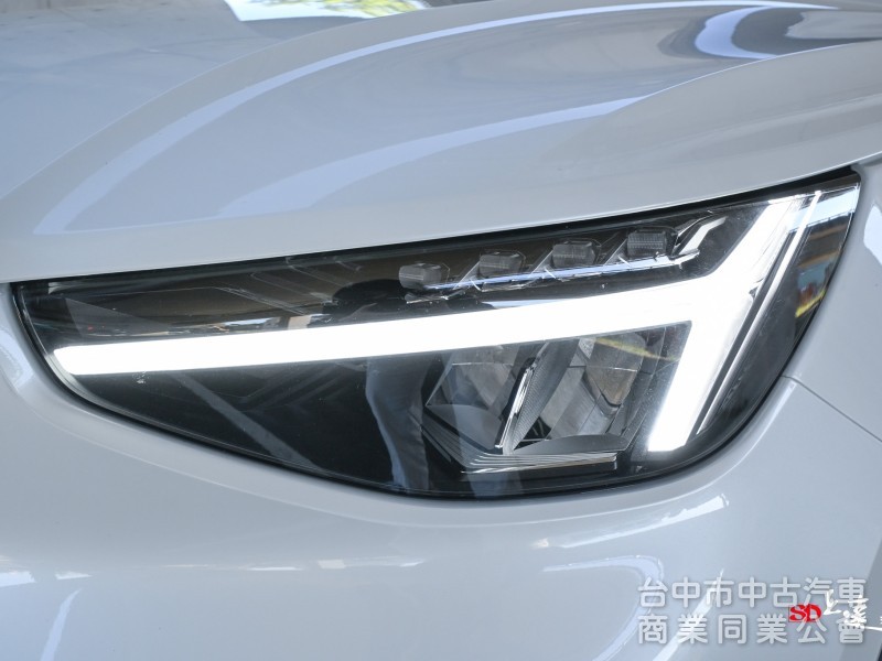 2023 Volvo XC40 Plus T2