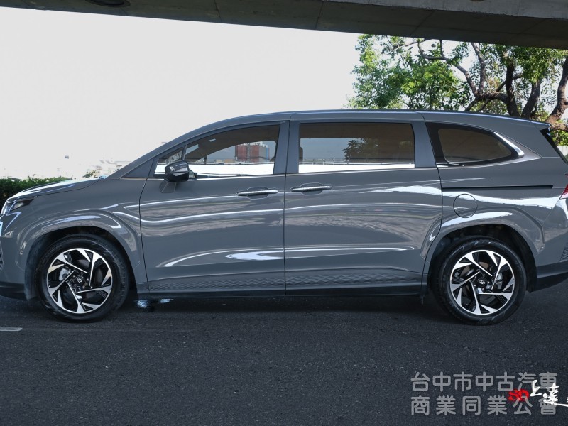 2023 Hyundai Custin GLT-B VIP 