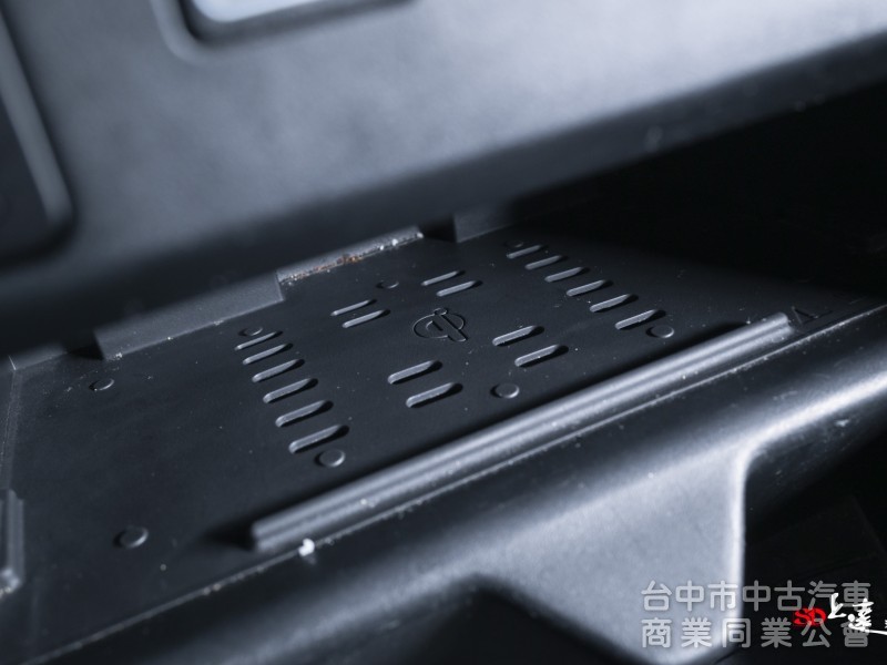 2023 Hyundai Custin GLT-B VIP 