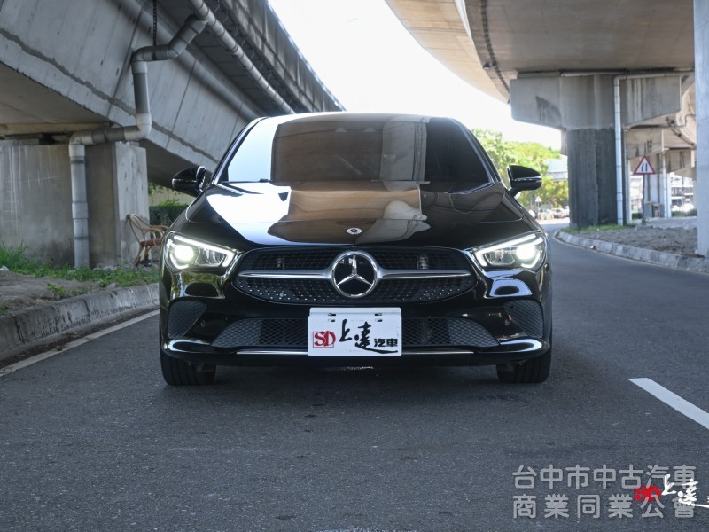 2021 M-Benz CLA Shooting Brake CLA200