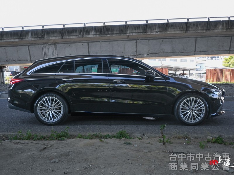 2021 M-Benz CLA Shooting Brake CLA200