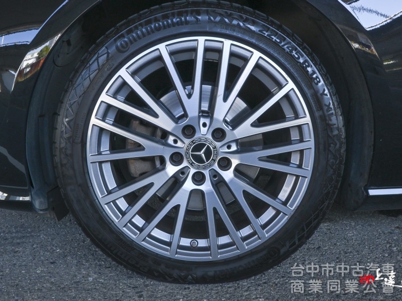 2021 M-Benz CLA Shooting Brake CLA200