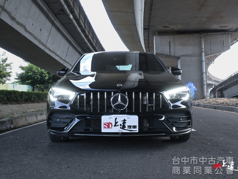 2019 M-Benz CLA200